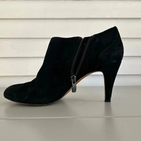 Vince Camuto Vo-Vola Heeled Booties Sz 6.5 - Picture 3 of 10